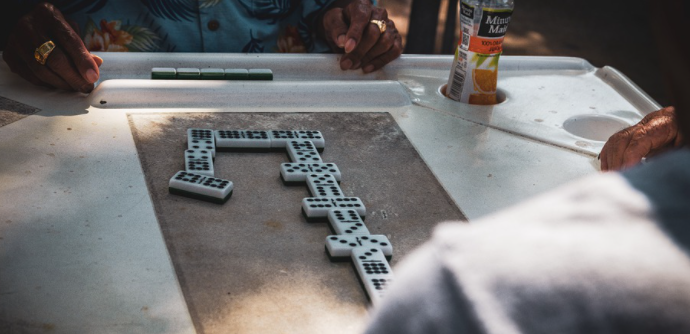 Dominoes